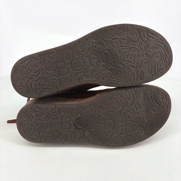 BORN | Viana Leather Wedge Bootie in Distressed Brown | Sz 7 - Picture 13 of 14